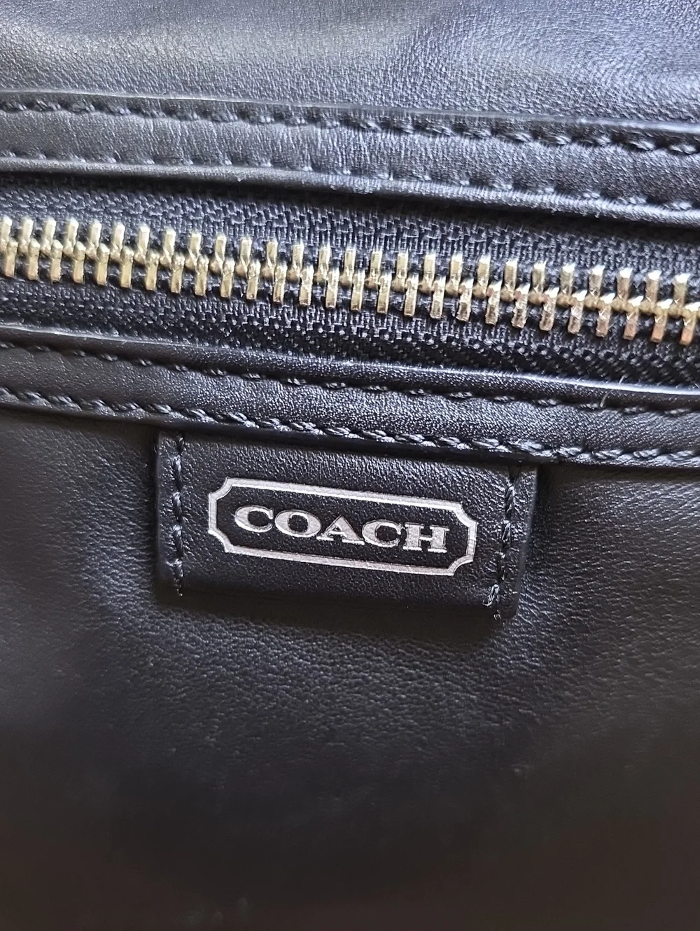 COACH F25661 Black Smooth Leather Hobo Two Way Bag Crossbody/Top Handle EUC